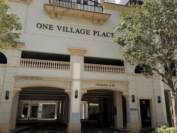 4100 Salzedo St , Unit 811, Coral Gables, FL 33146