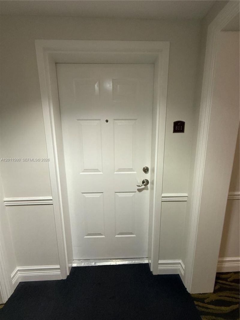 4100 Salzedo St, Unit 811, Coral Gables, FL 33146 Photo