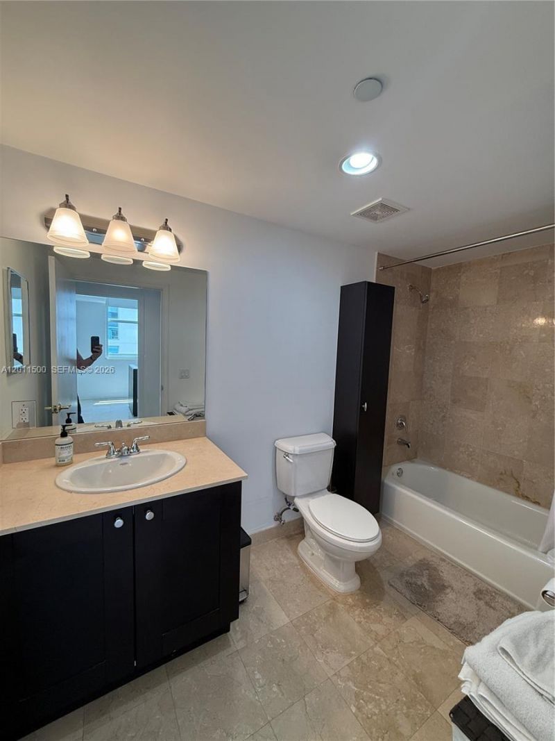 4100 Salzedo St, Unit 811, Coral Gables, FL 33146 Photo