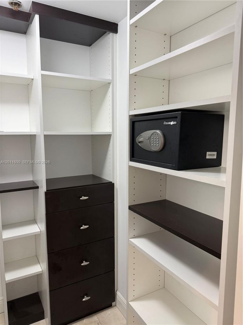 4100 Salzedo St, Unit 811, Coral Gables, FL 33146 Photo