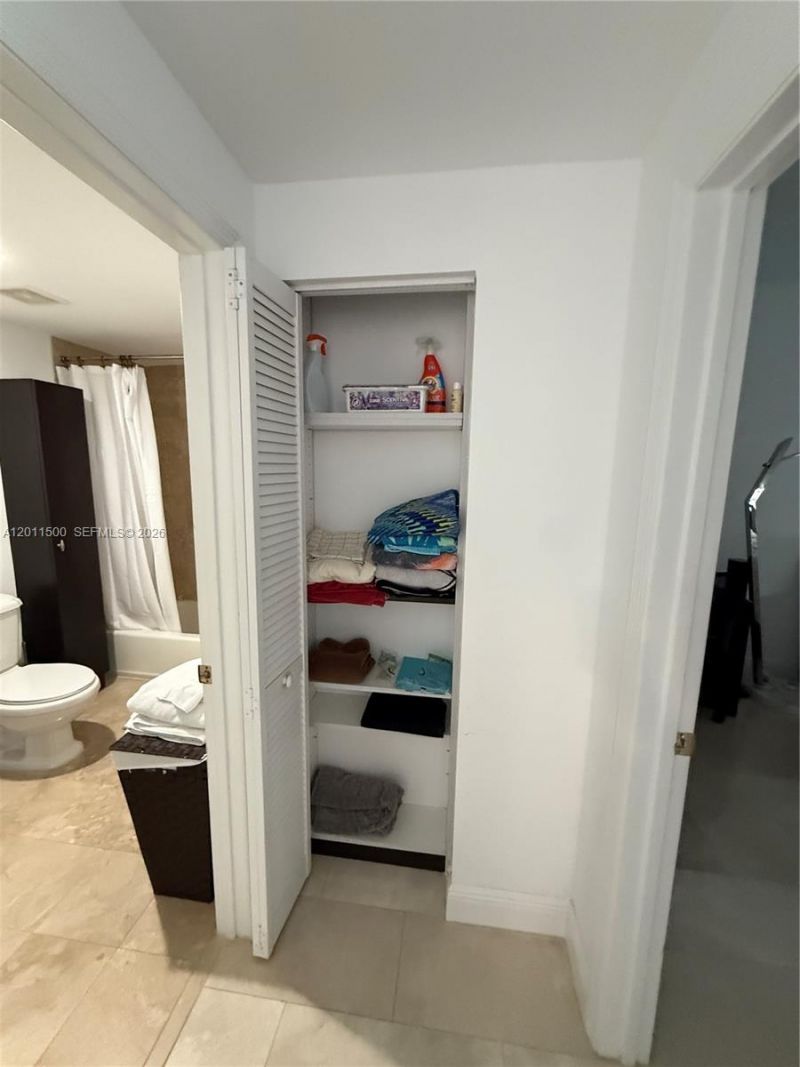 4100 Salzedo St, Unit 811, Coral Gables, FL 33146 Photo
