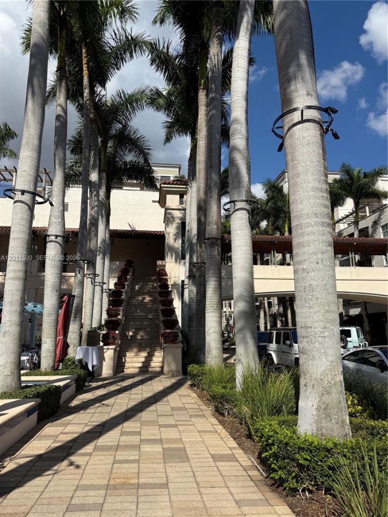4100 Salzedo St, Unit 811, Coral Gables, FL 33146 Photo