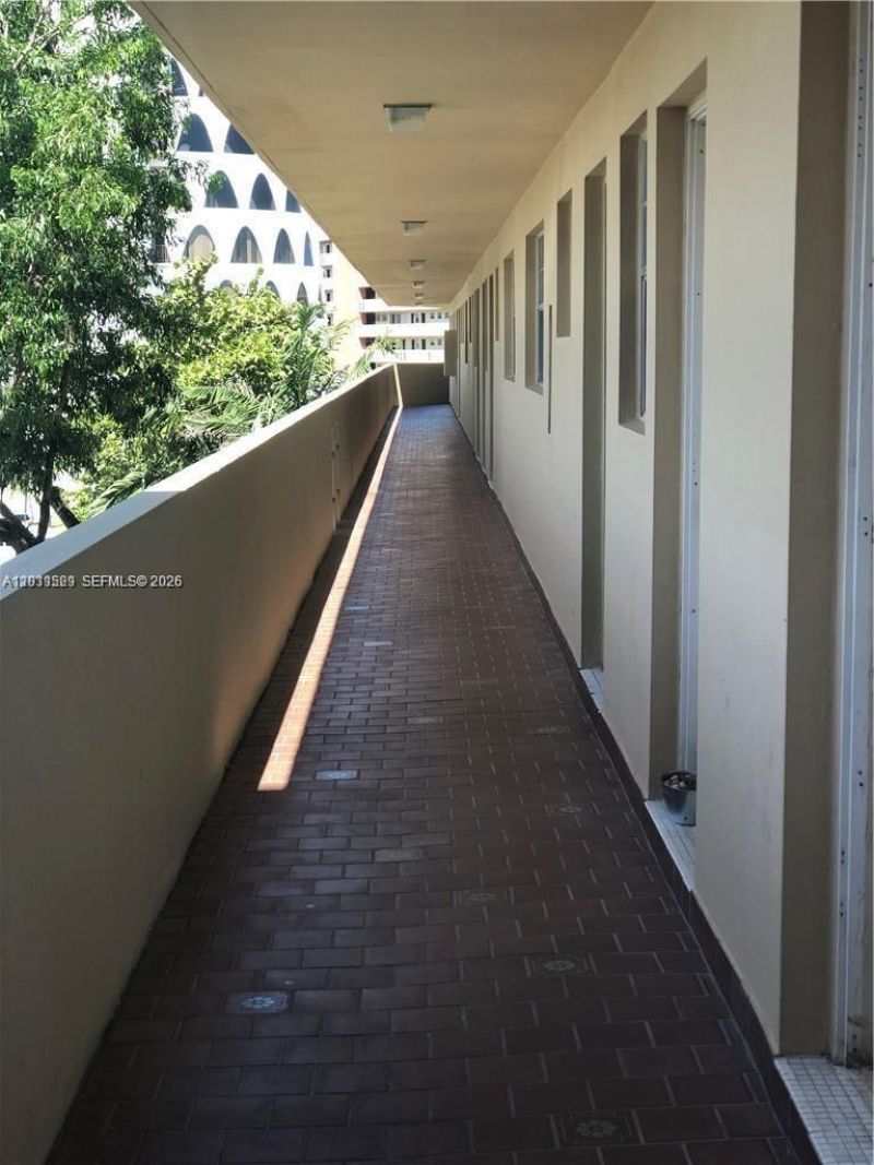 1750 NE 191st St, Unit 508-2, Miami, FL 33179 Photo