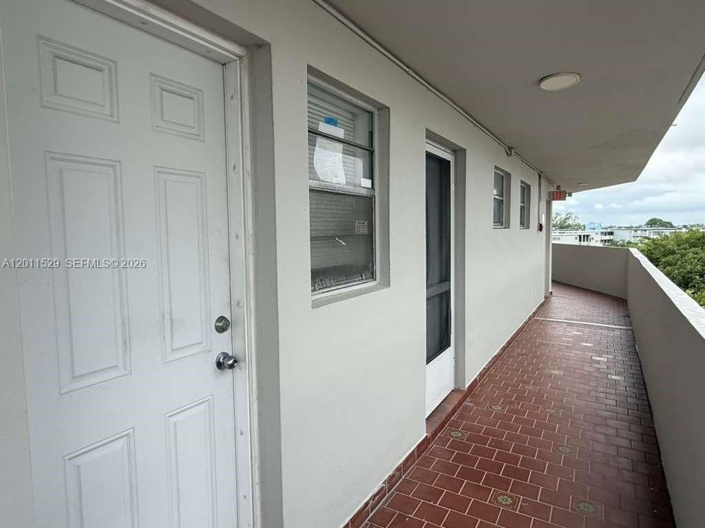 1750 NE 191st St, Unit 508-2, Miami, FL 33179 Photo