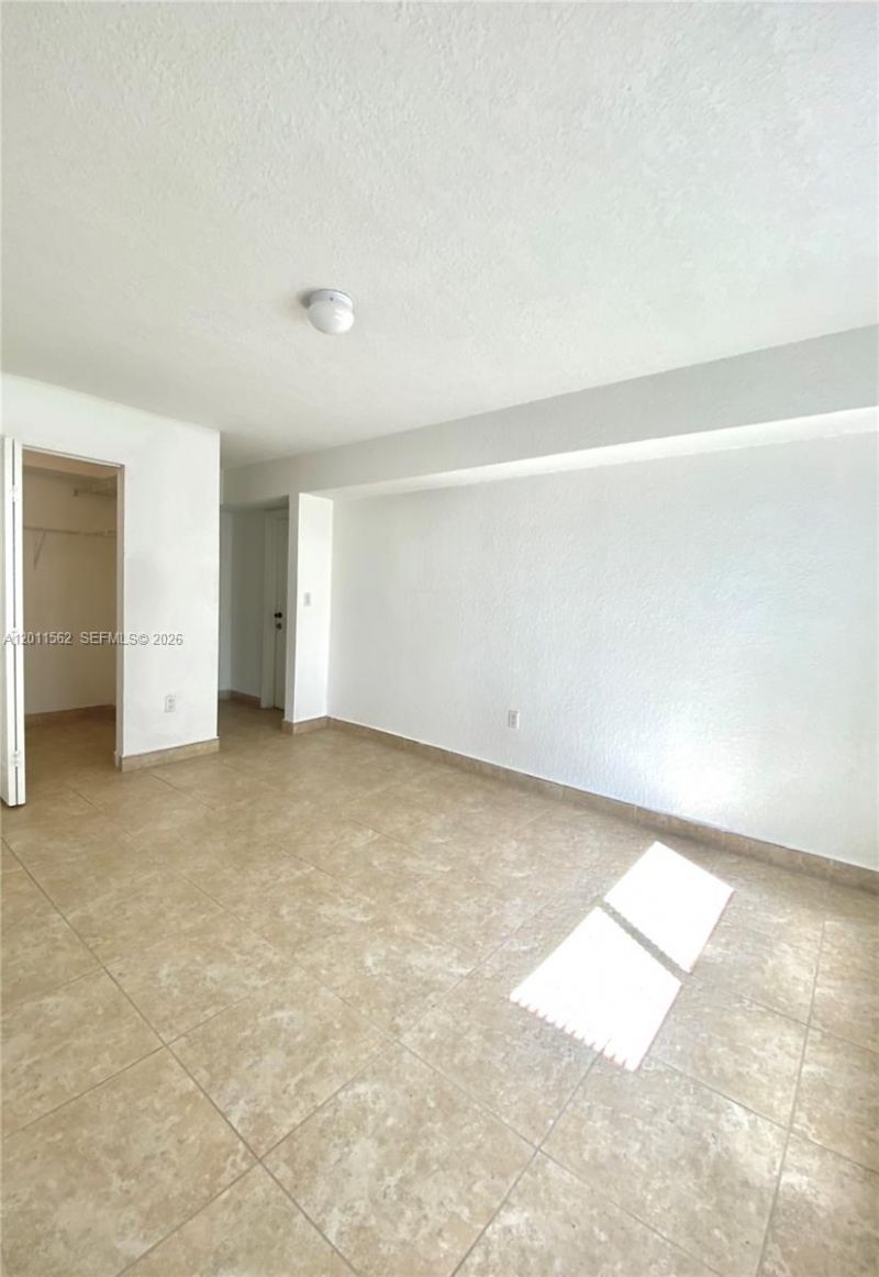 445 SW 11th St , Unit 107, Miami, FL 33130 Photo