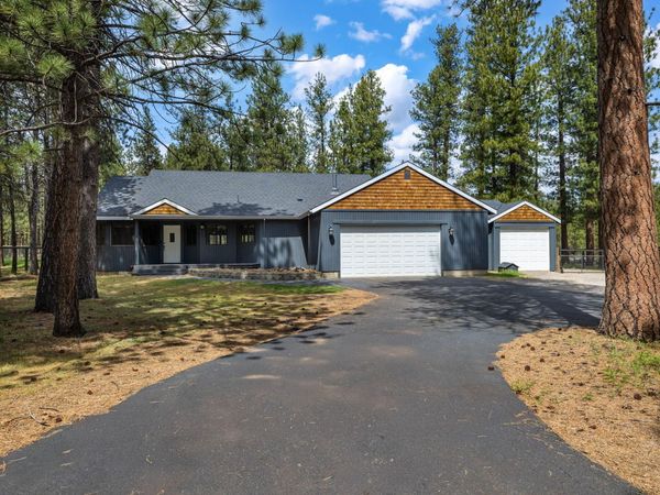 14474 Crossroads Loop, Sisters, OR 97759
