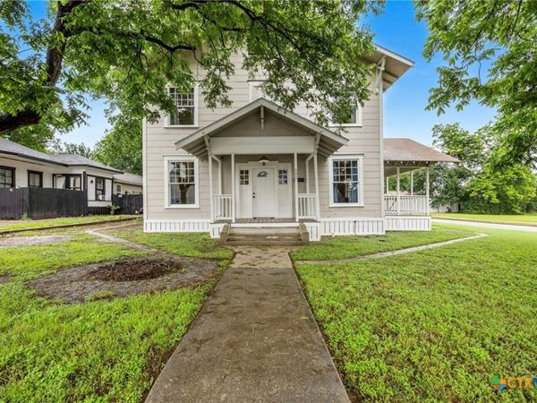 501 N Penelope Street , Belton, TX 76513