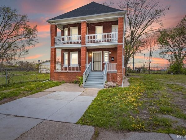 3010 Montclair Street, Detroit, MI 48214