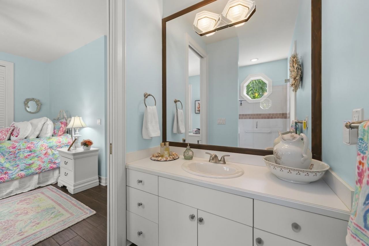 2548 Wulfert Road, Sanibel, FL 33957 Photo