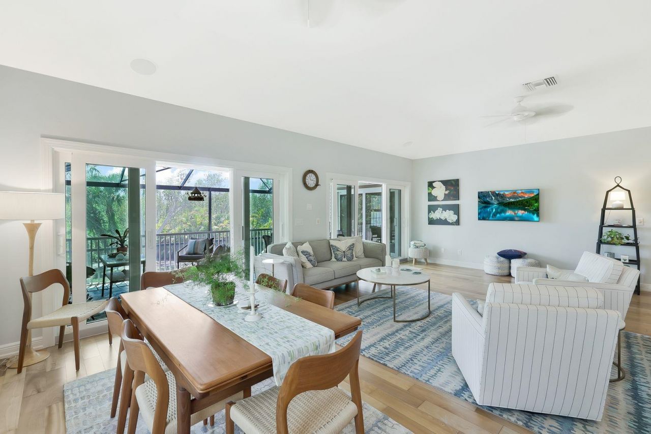 2130 Sunset Cir, Sanibel, FL 33957 Photo