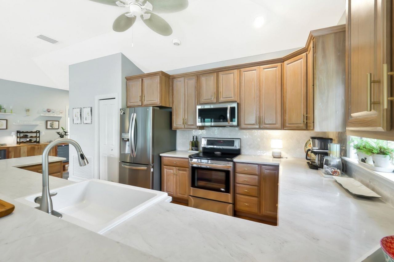 2130 Sunset Cir, Sanibel, FL 33957 Photo