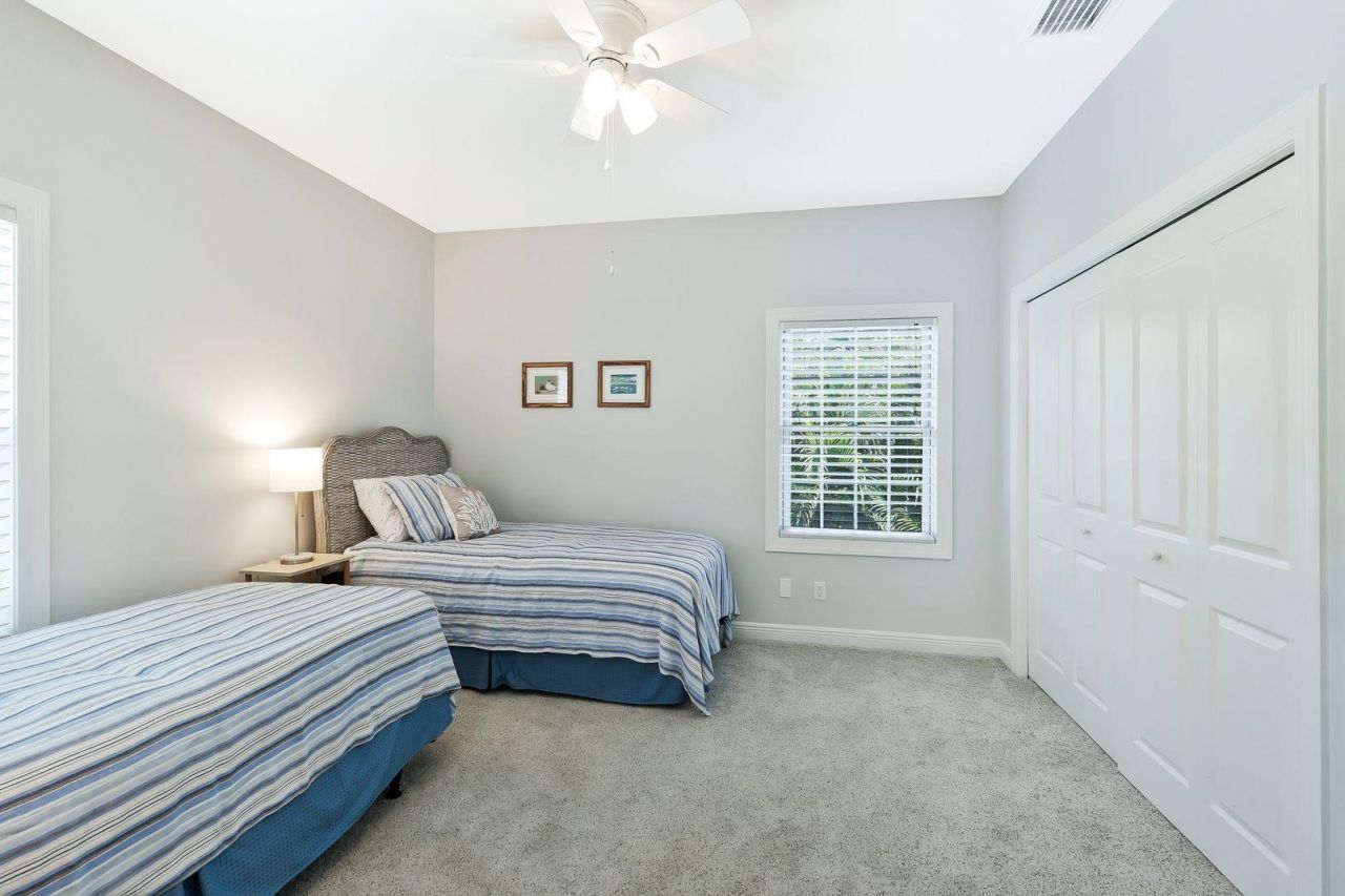 2130 Sunset Cir, Sanibel, FL 33957 Photo