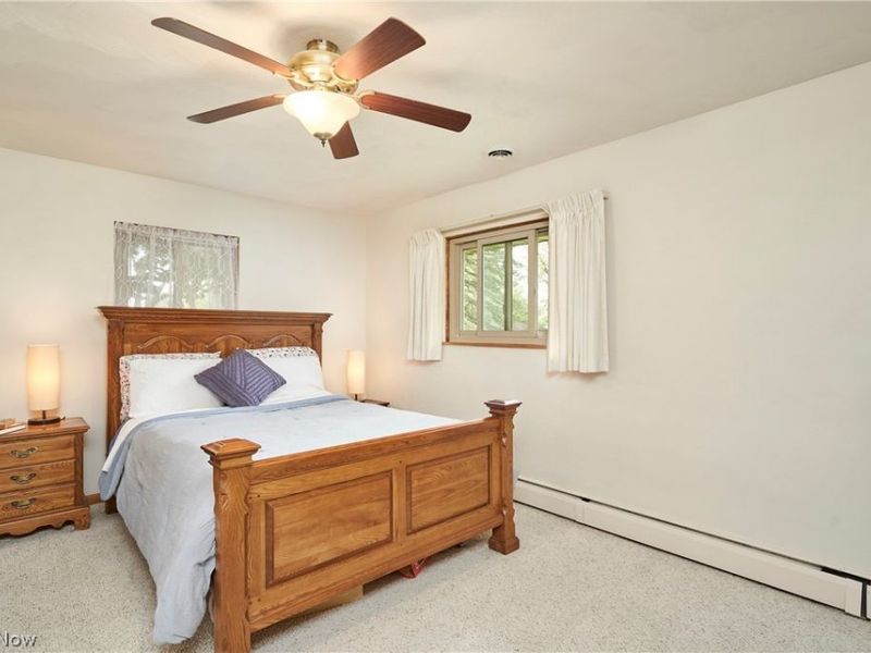 639 N Azalea Boulevard, Barberton, OH 44203 Photo 9