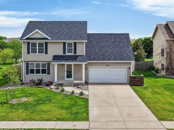 5817 NW 103rd Street, Johnston, IA 50131