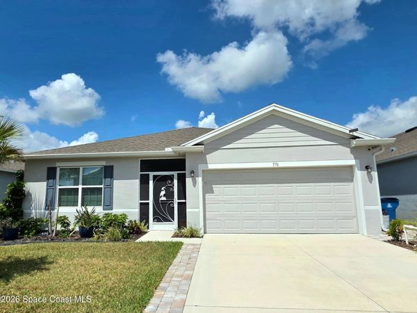 576 Kylar Drive NW, Palm Bay, FL 32907