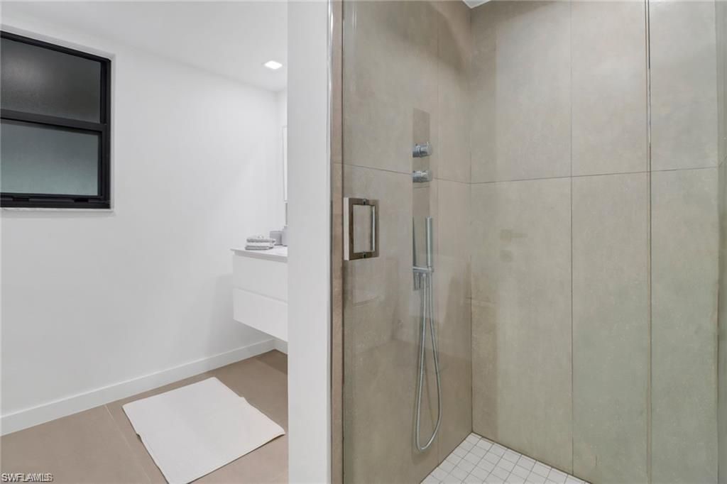 5964 Pelican Bay Blvd, Unit 434, Naples, FL 34108 Photo