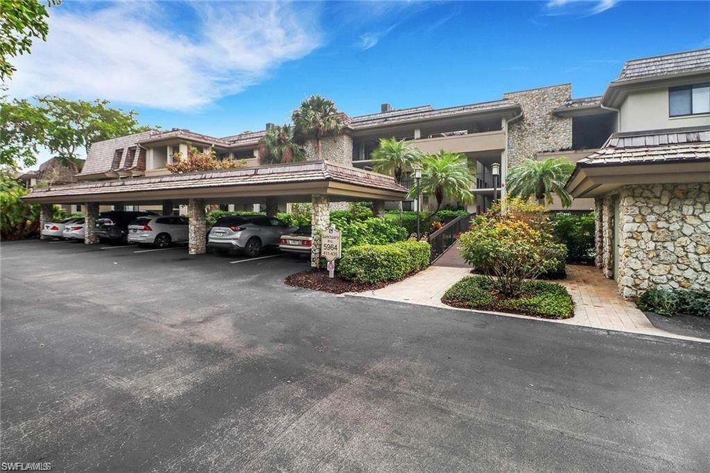 5964 Pelican Bay Blvd, Unit 434, Naples, FL 34108 Photo