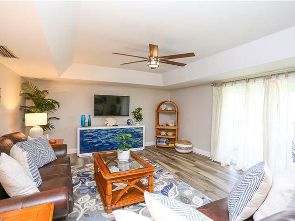 195 Peppermint LN , Unit 884, NAPLES, FL 34112