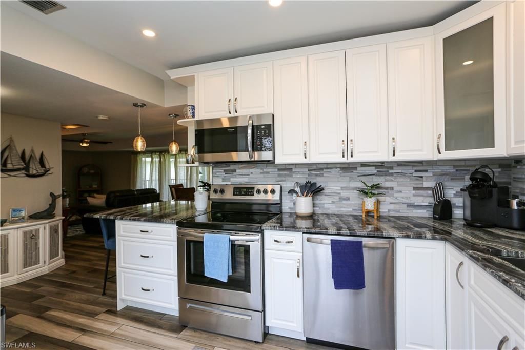 195 Peppermint Ln , Unit 884, Naples, FL 34112 Photo