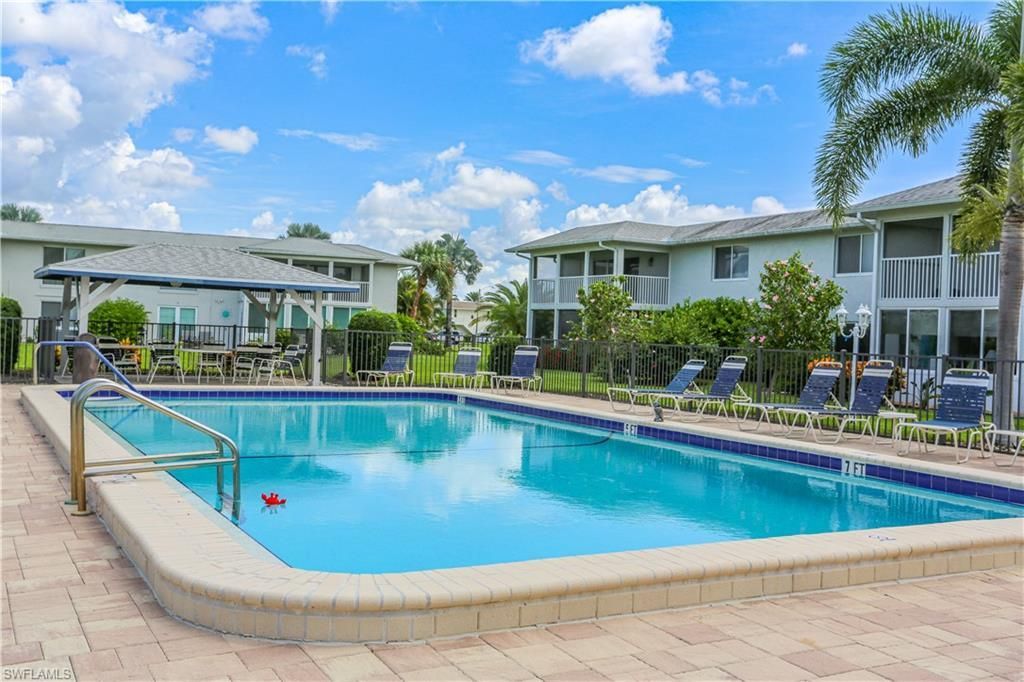 195 Peppermint Ln , Unit 884, Naples, FL 34112 Photo
