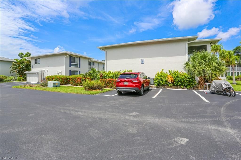 195 Peppermint Ln , Unit 884, Naples, FL 34112 Photo