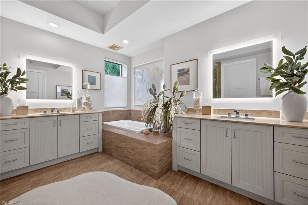 1030 3rd Ave S, Unit 210, Naples, FL 34102 Photo