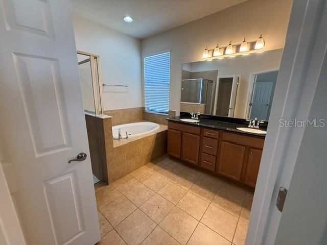 2834 Shetland Ridge Drive , Valrico, FL 33596 Photo