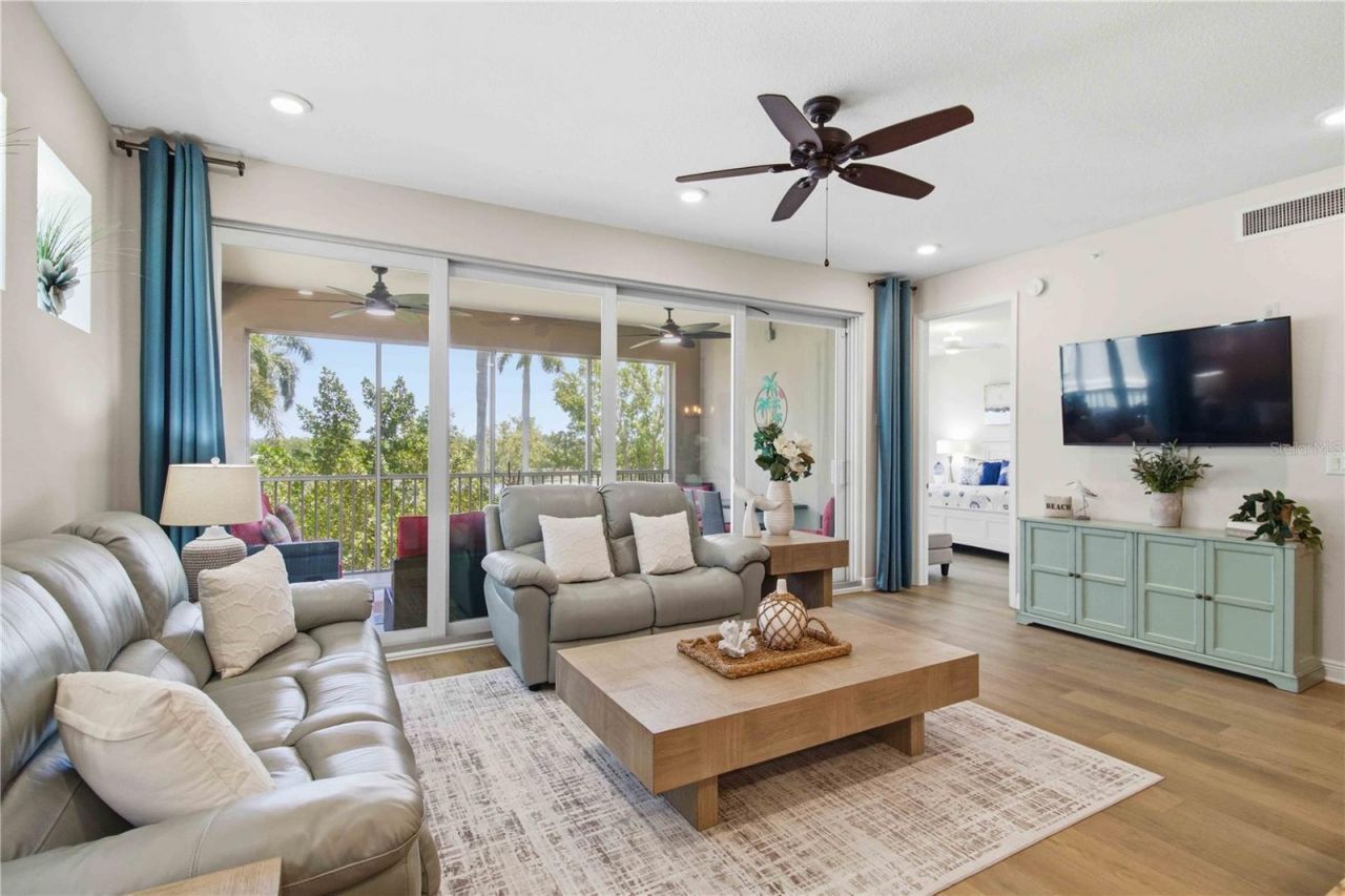 395 Aruba Circle, Unit 102, Bradenton, FL 34209 Photo