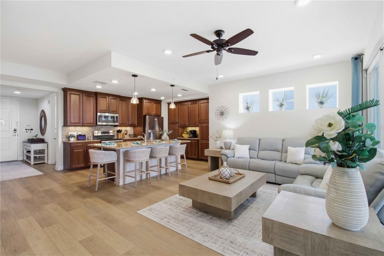 395 Aruba Circle, Unit 102, Bradenton, FL 34209 Photo