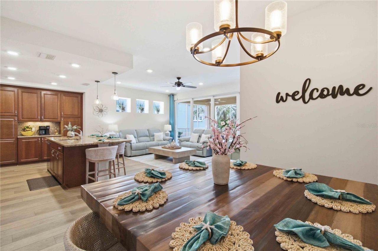 395 Aruba Circle, Unit 102, Bradenton, FL 34209 Photo