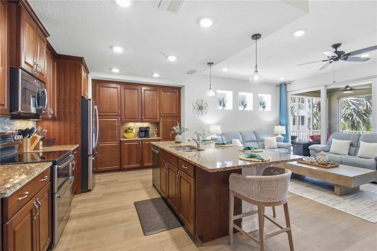 395 Aruba Circle, Unit 102, Bradenton, FL 34209 Photo