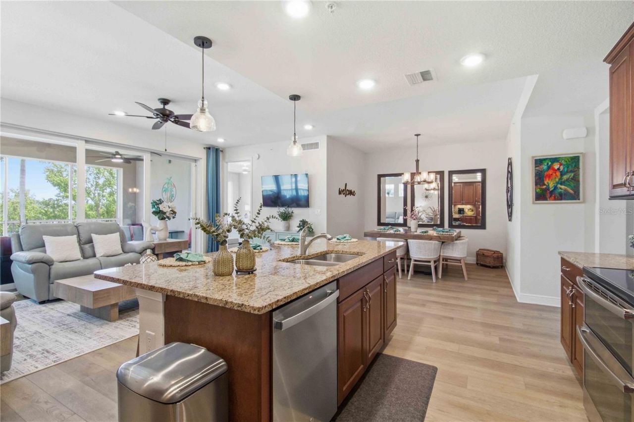 395 Aruba Circle, Unit 102, Bradenton, FL 34209 Photo