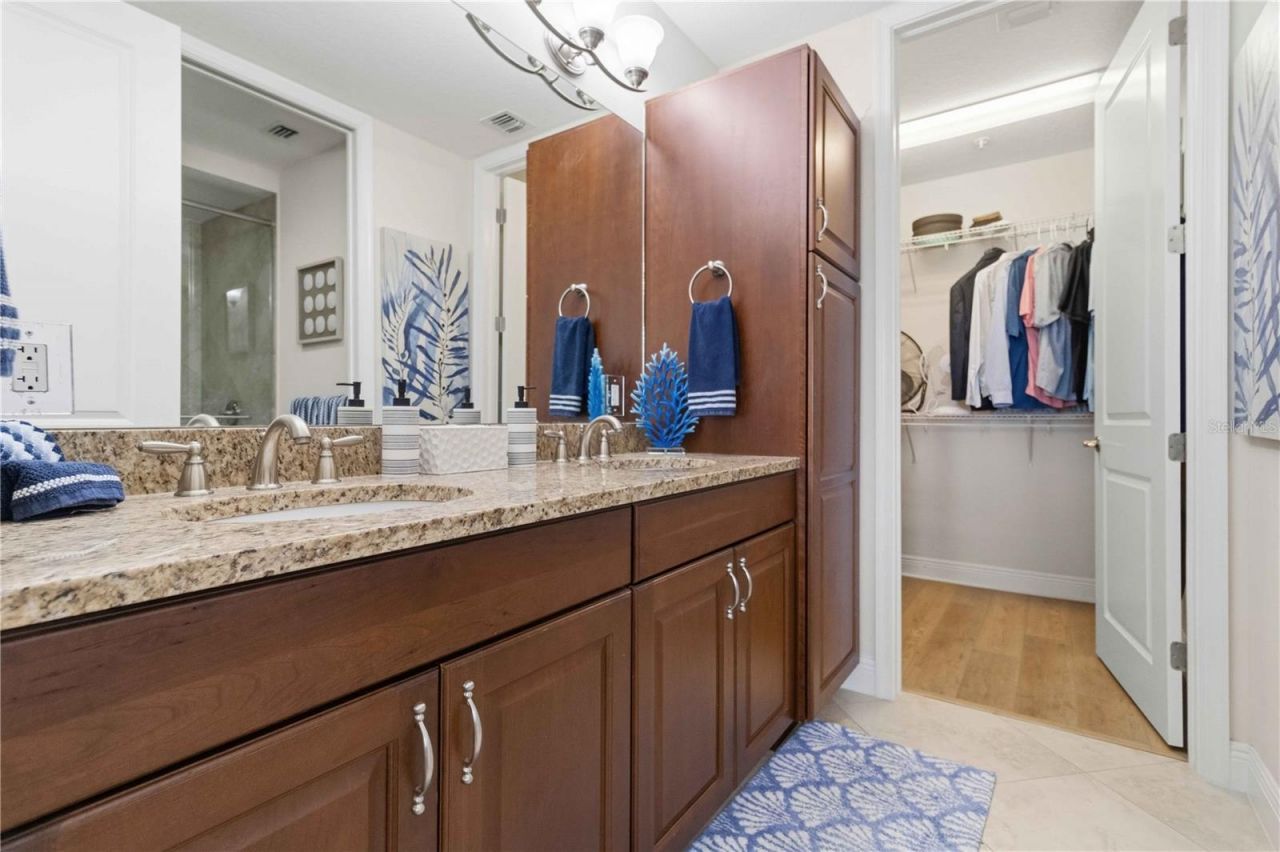 395 Aruba Circle, Unit 102, Bradenton, FL 34209 Photo