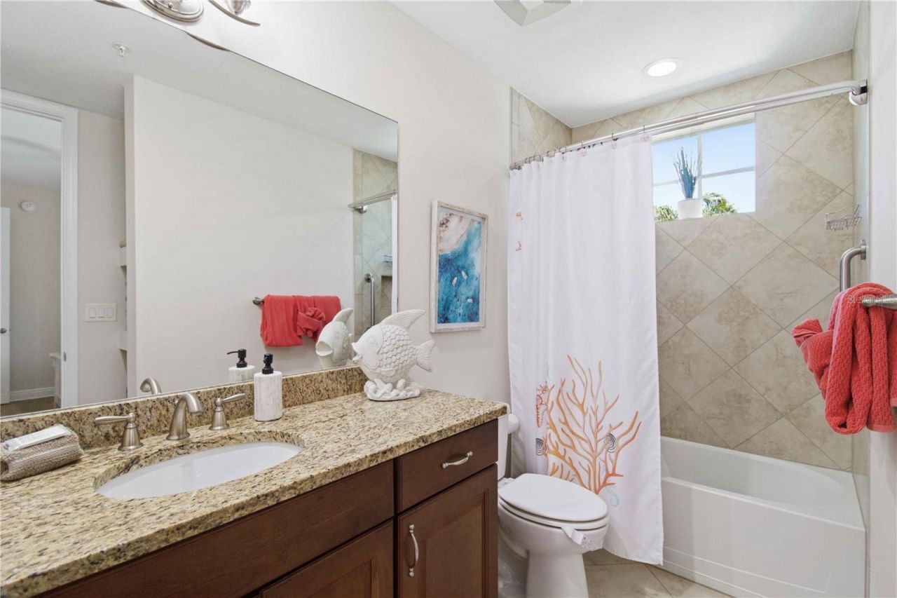 395 Aruba Circle, Unit 102, Bradenton, FL 34209 Photo