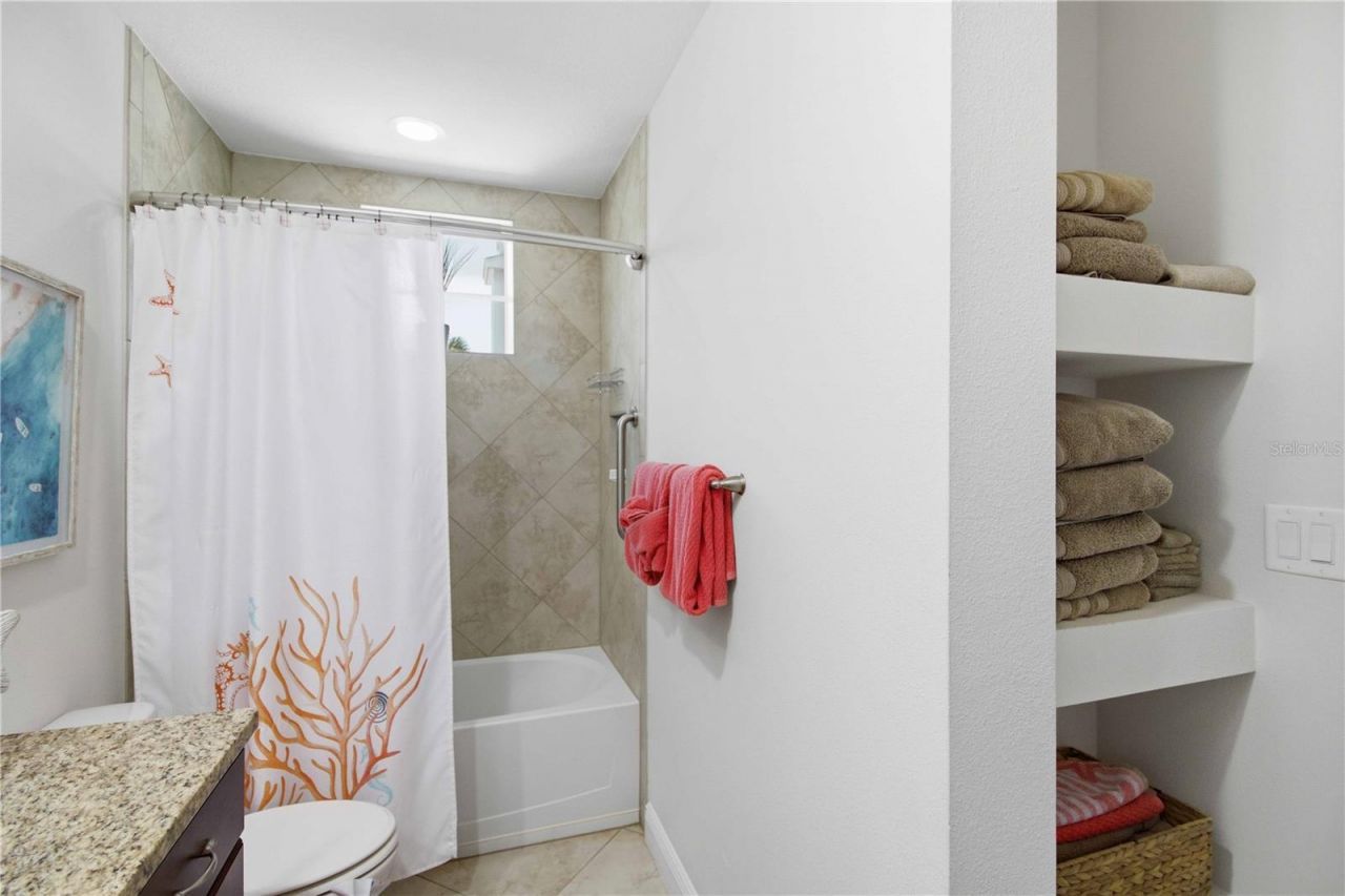 395 Aruba Circle, Unit 102, Bradenton, FL 34209 Photo