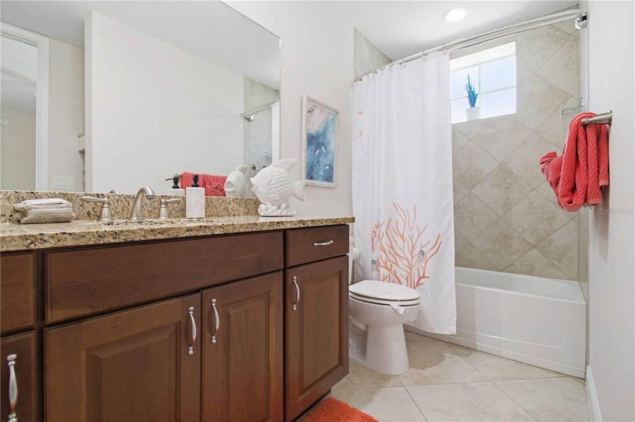 395 Aruba Circle, Unit 102, Bradenton, FL 34209 Photo