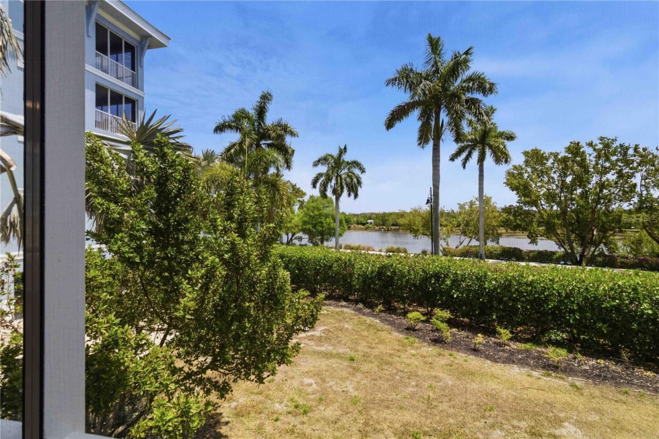395 Aruba Circle, Unit 102, Bradenton, FL 34209 Photo