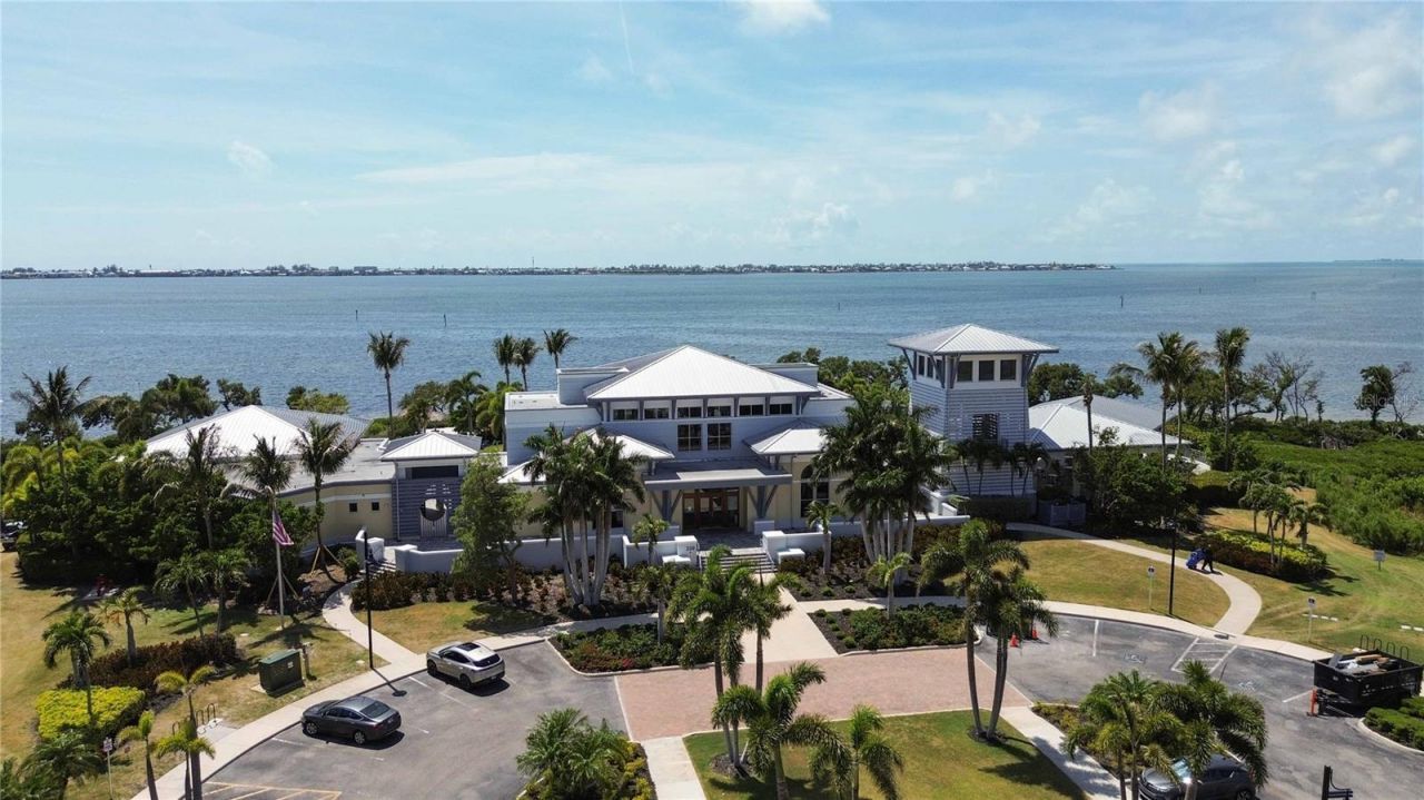 395 Aruba Circle, Unit 102, Bradenton, FL 34209 Photo