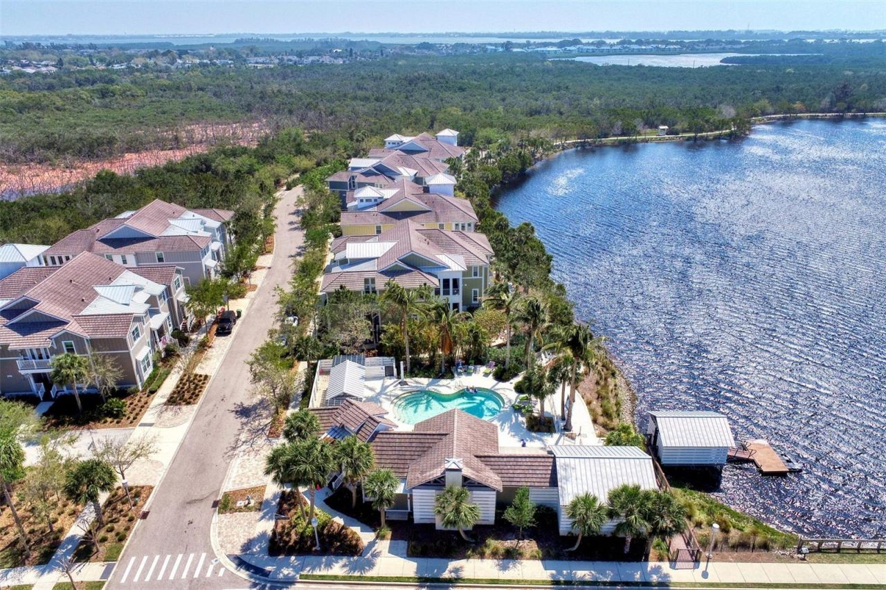 395 Aruba Circle, Unit 102, Bradenton, FL 34209 Photo