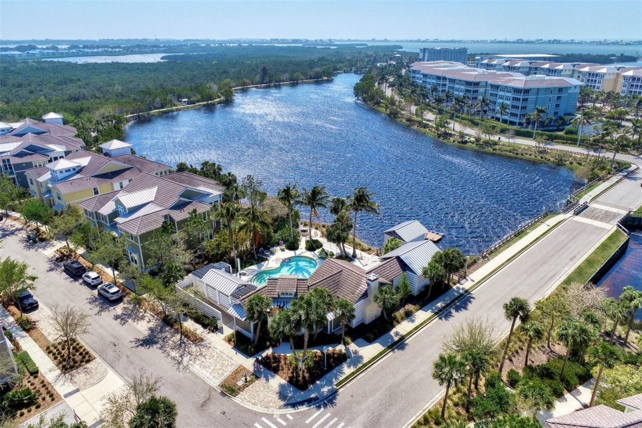 395 Aruba Circle, Unit 102, Bradenton, FL 34209 Photo