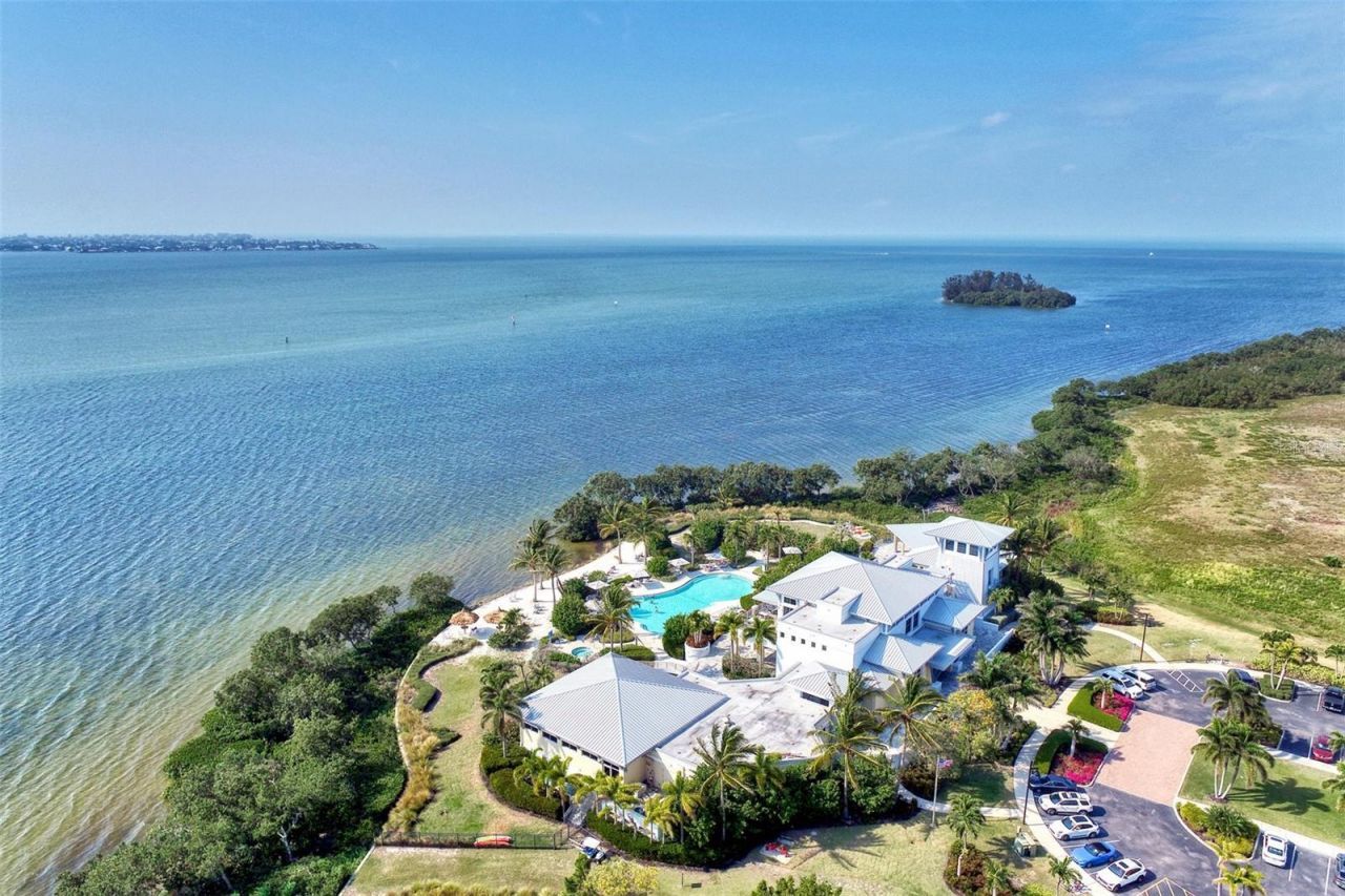 395 Aruba Circle, Unit 102, Bradenton, FL 34209 Photo