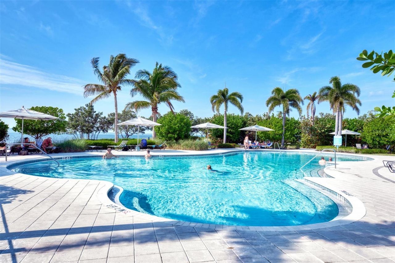 395 Aruba Circle, Unit 102, Bradenton, FL 34209 Photo