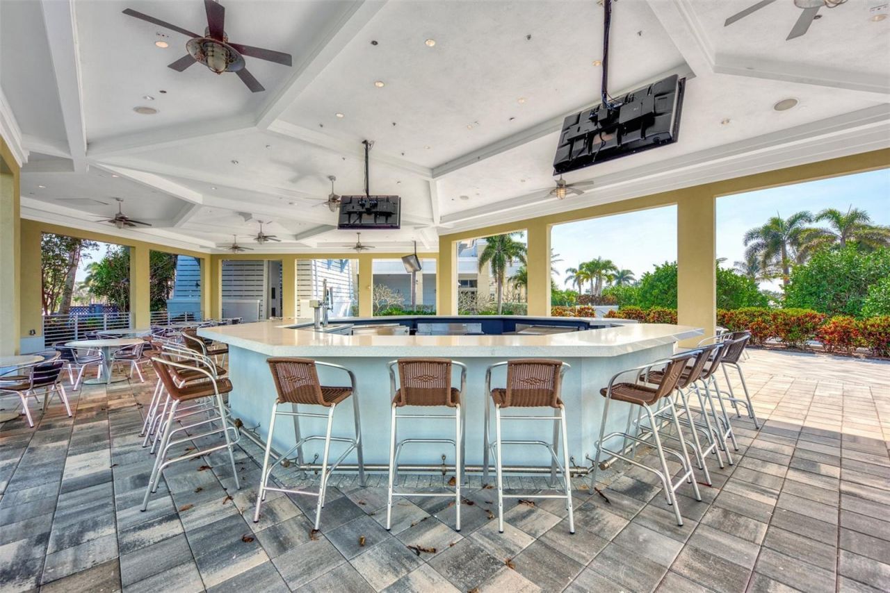 395 Aruba Circle, Unit 102, Bradenton, FL 34209 Photo