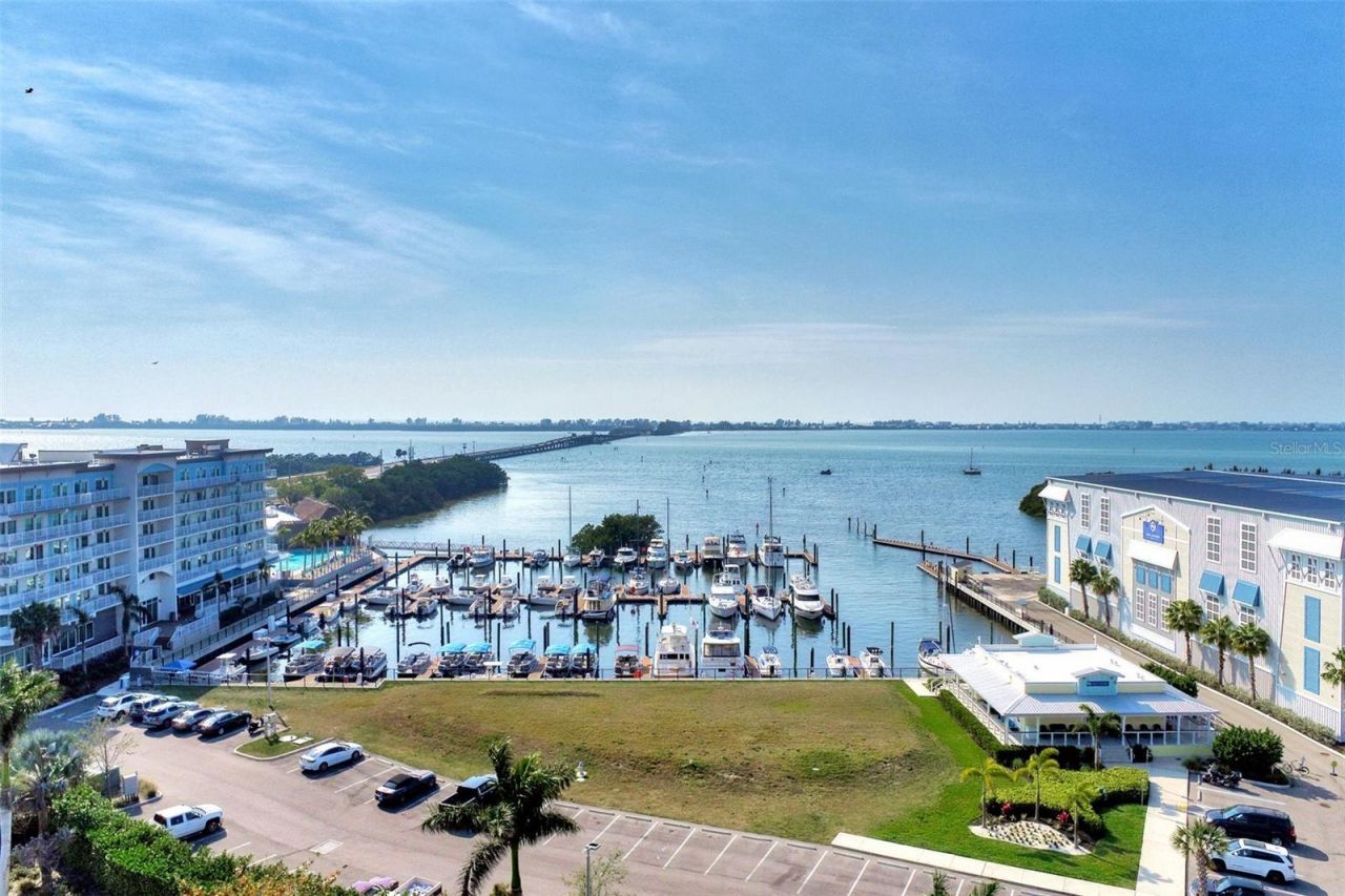 395 Aruba Circle, Unit 102, Bradenton, FL 34209 Photo