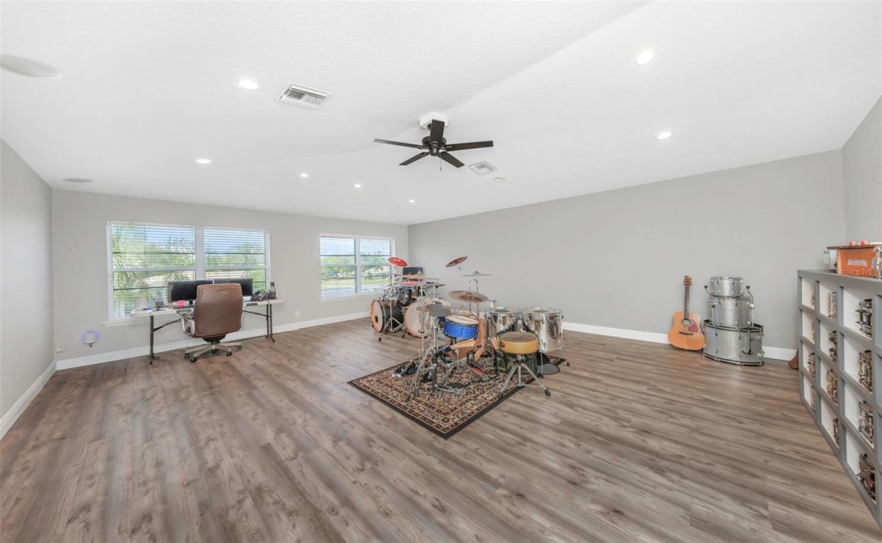 3716 Janus Way, Palm Harbor, FL 34685 Photo