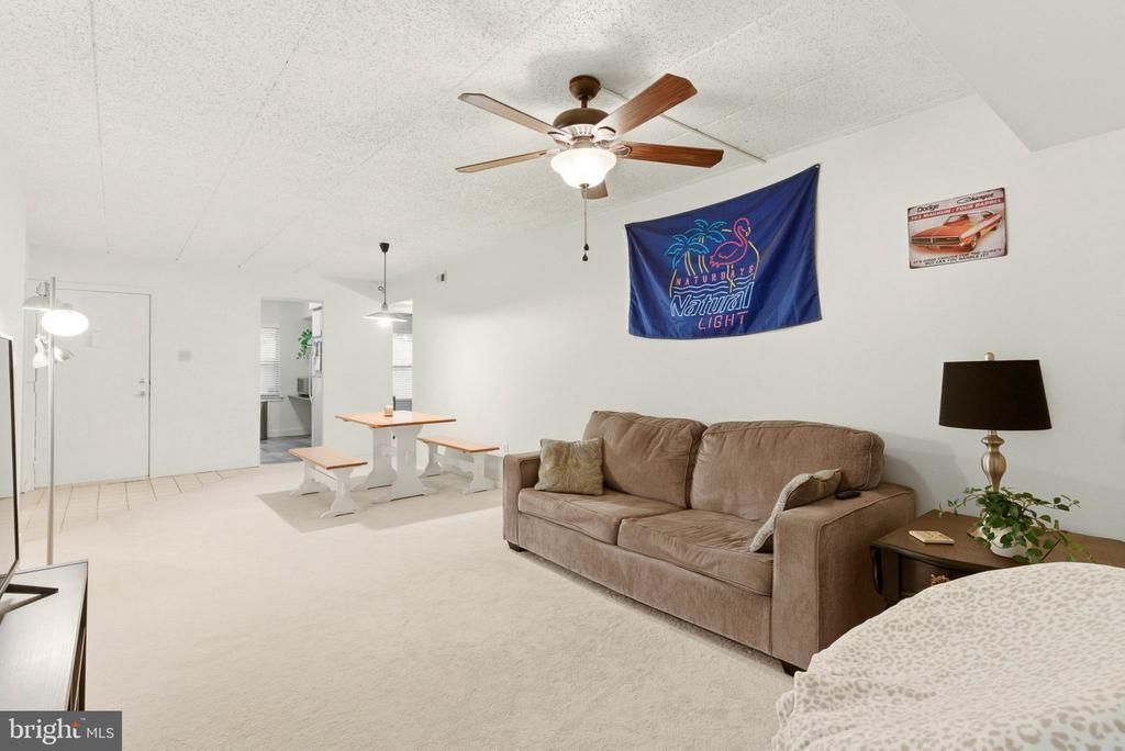 427 Shawmont Avenue, Unit E, Philadelphia, PA 19128 Main Photo