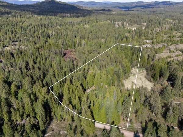 242 Quartz Rd, Newport, WA 99156