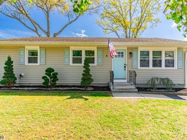 172 Riviera Dr, Brick, NJ 08724