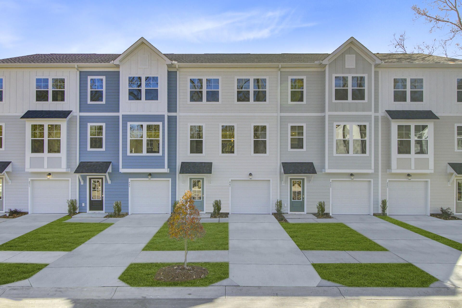 471 Caledon Court Photo 1