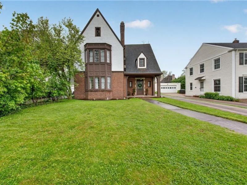 16410 Fernway Road, Shaker Heights, OH 44120 Photo 1